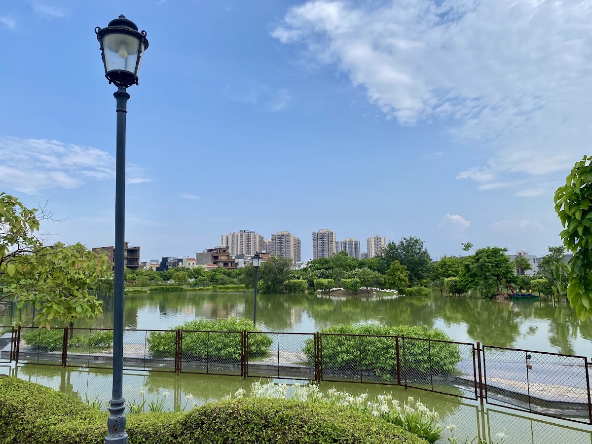 Gaur Yamuna City photo 2