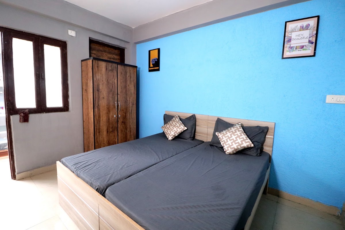 Slate Pearl Coliving | Elevating PG | PG in Noida Sector 104 photo 2