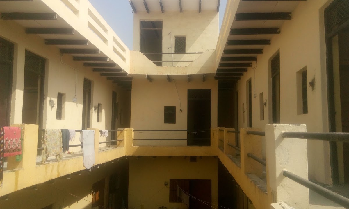 Lal Singh Room Rent Service photo 1