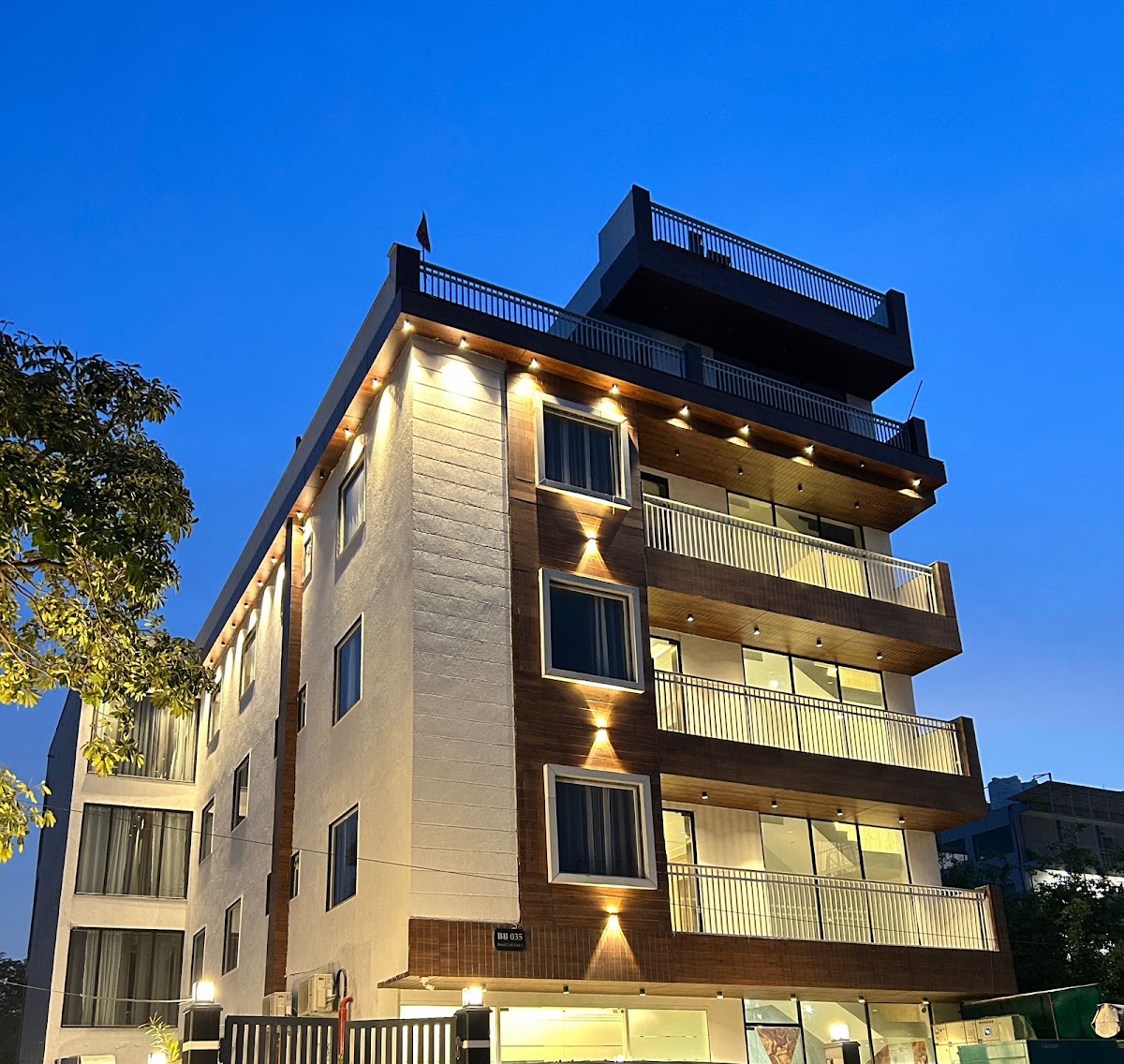Raksha Suites and Banquet Greater Noida