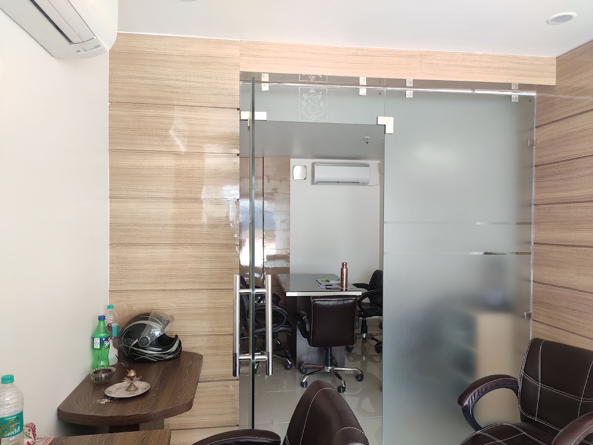 Avenue Properties photo 2
