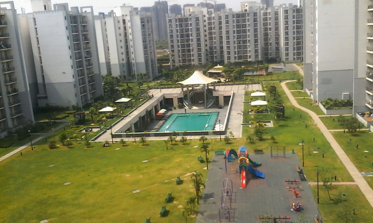 JUYAL REALTORS (Only into Sale and Purchase)