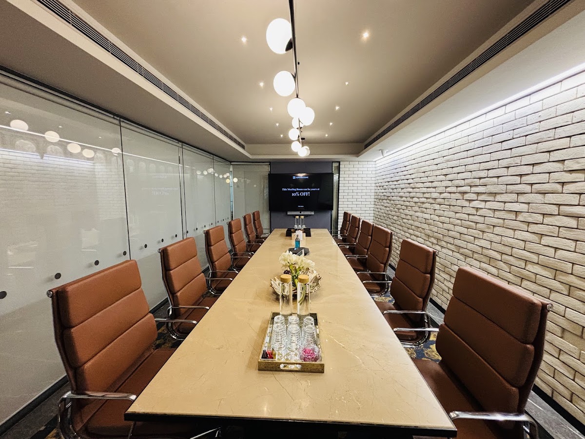 CorporatEdge - HT House