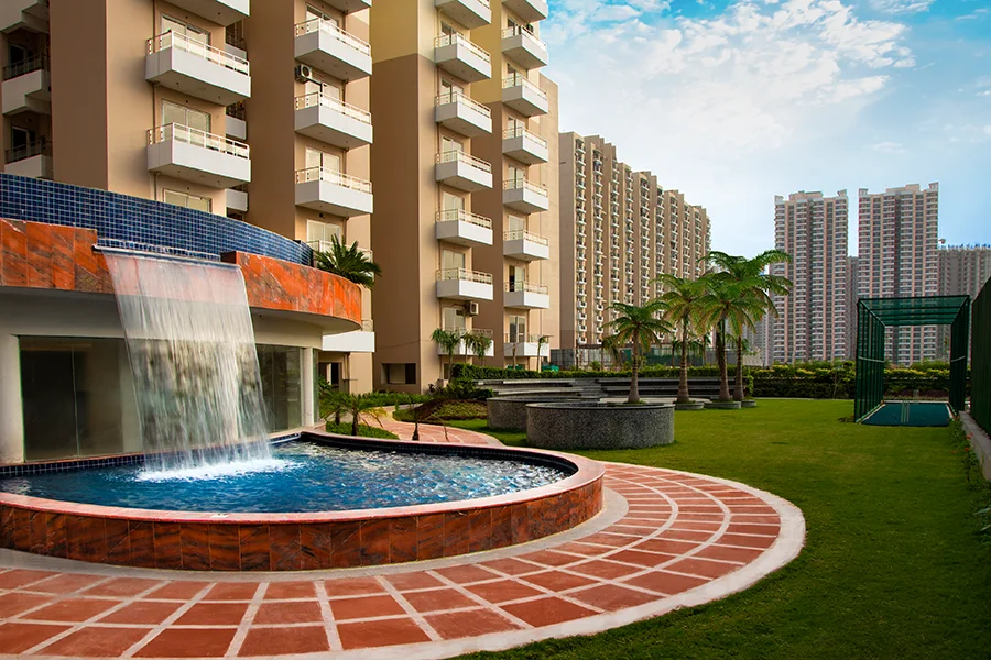La Solara Grande - Premium Luxury 2/3 BHK Flats in Greater Noida (W)