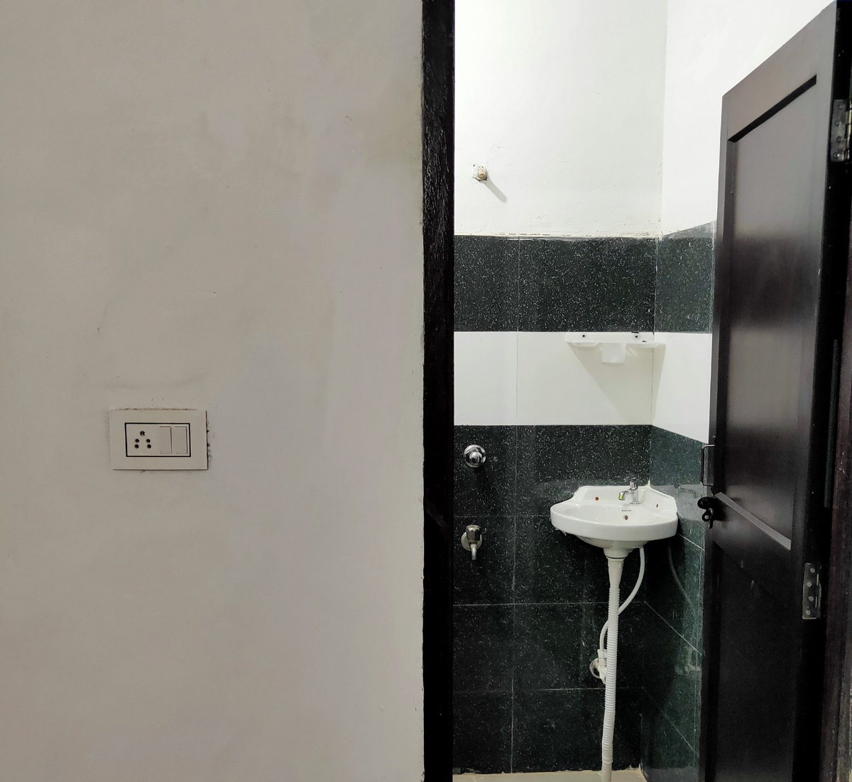 SHIVRAMA HOMES - PG/Guest House/Rooms on Rent/Noida-Sector127 photo 2