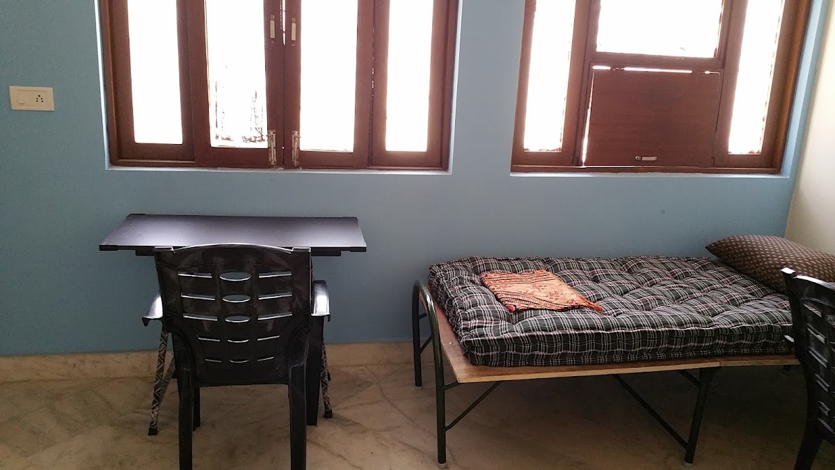 Cosy Homes Pg In Karol Bagh