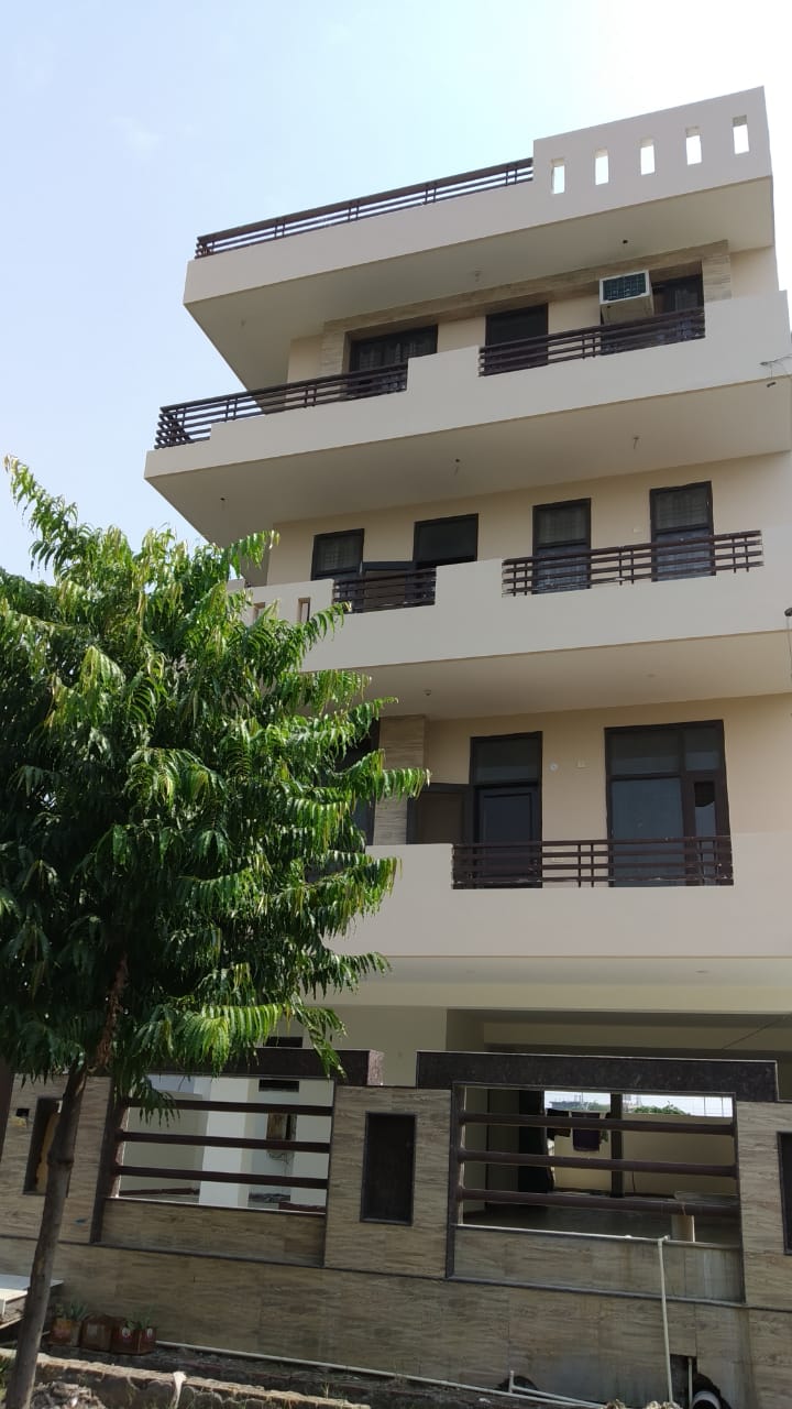 Rooms on Rent in Sector 108
