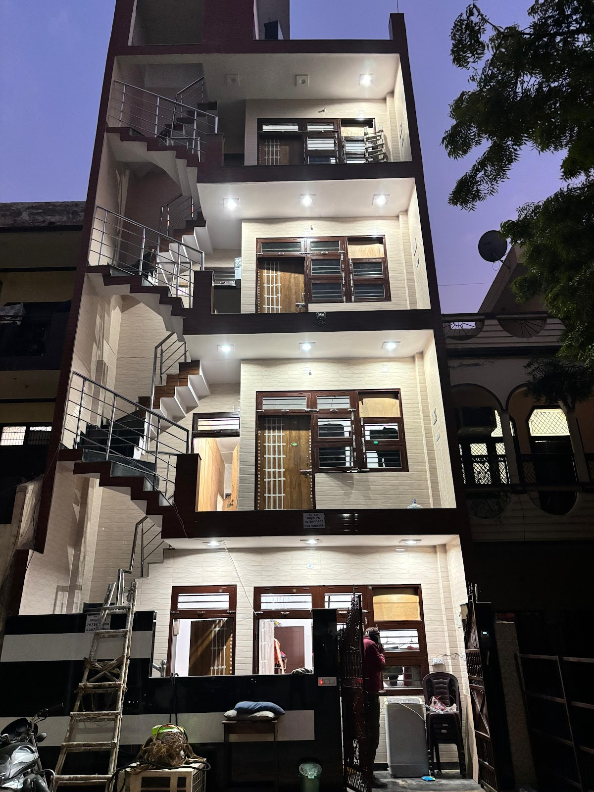 Boys PG Greater Noida | Unilivin Boys PG