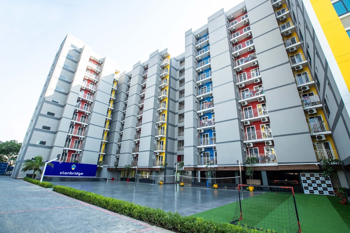 Clanbridge Living - Best Girls PG & Hostel In Greater Noida photo 1