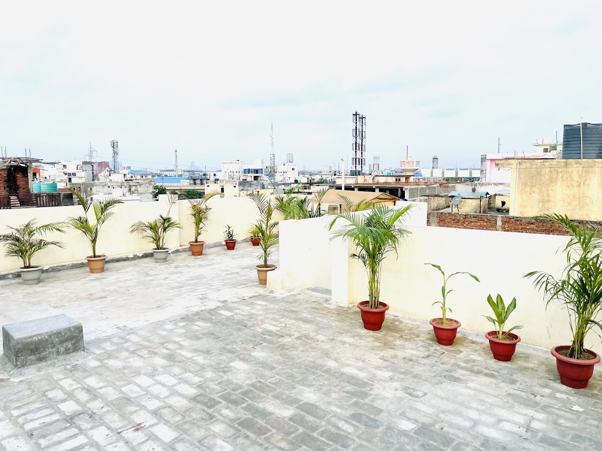 RD Residency ( Unit of Roshni Devi )